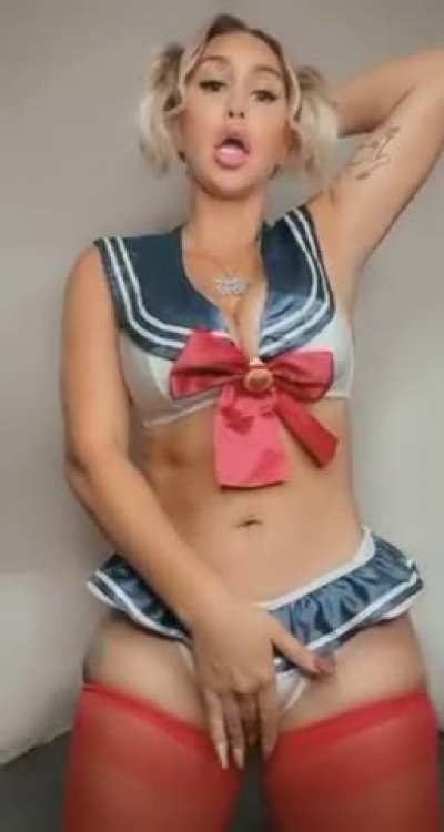 Do you like my costume?
