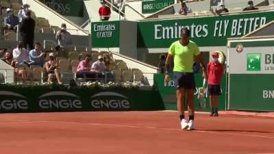 Rafa&rsquo;s epic intro at Roland Garros 2021