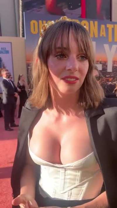 Maya Hawke