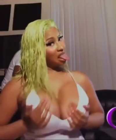 Nicki Minaj ready for a load 💦💦