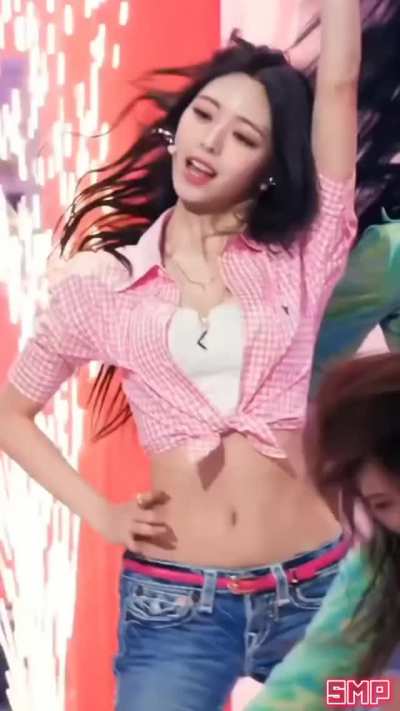 Itzy Yuna fancam