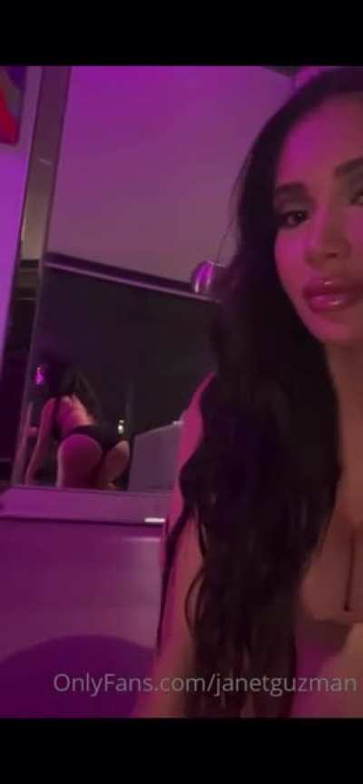 those tits 🔥