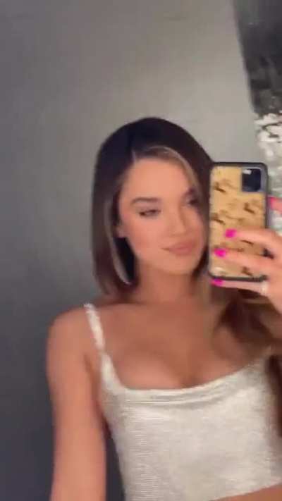 Hailee Steinfeld
