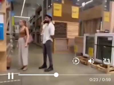 [TW: Racism] American guy in Poland calls Indian racial slurs.