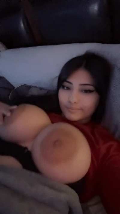 The reveal comes easily with pretty big tits