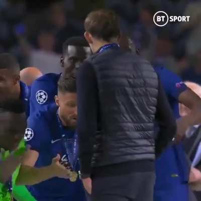 Chelsea boys kissing Tuchel&rsquo;s &lsquo;Lucky shoes&rsquo;