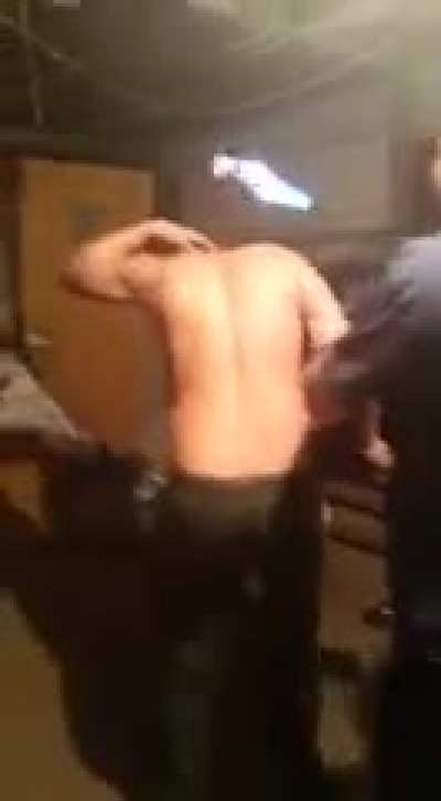 Russo cortando o cabelo &eacute; algo insano