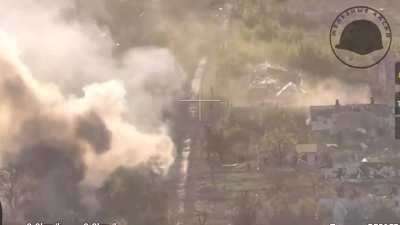 Russian 5th brigade assault Krasnohorivka under the support of aviation, MLRS and artillery. May 2024