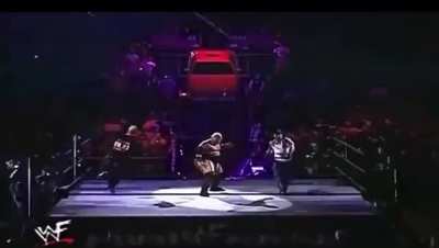 me and the homies when we hear solo sikoa&rsquo;s theme song 