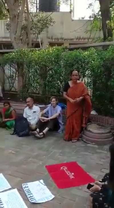 Delhi police abruptly stopped Jean Dreze, Richa Singh, Com. Somnath and students at Delhi University while conducting a program at DU Arts Faculty on the ongoing attack on NREGA by the central government.