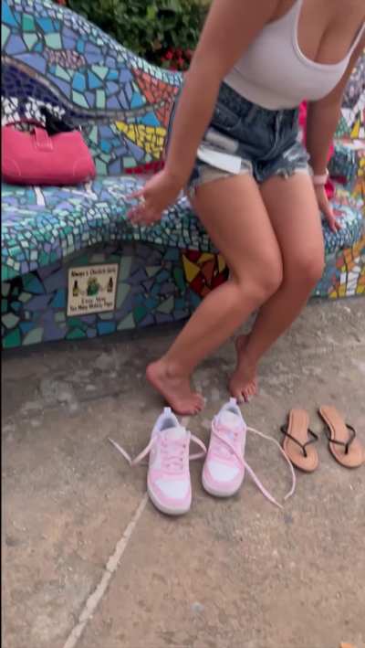 Didn&rsquo;t wanna crease my shoes so I put on my flip flops 