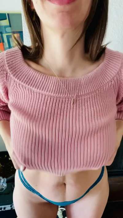 Do you like a MILF that's a little innocent and a little naughty? [40F]