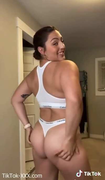 Who is she pls?