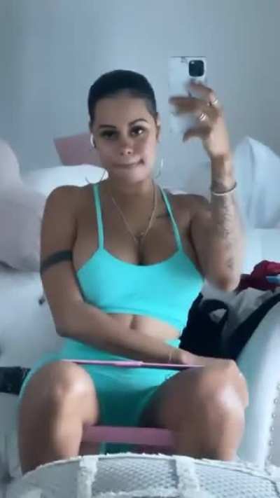 🏋🏻&zwj;♀️