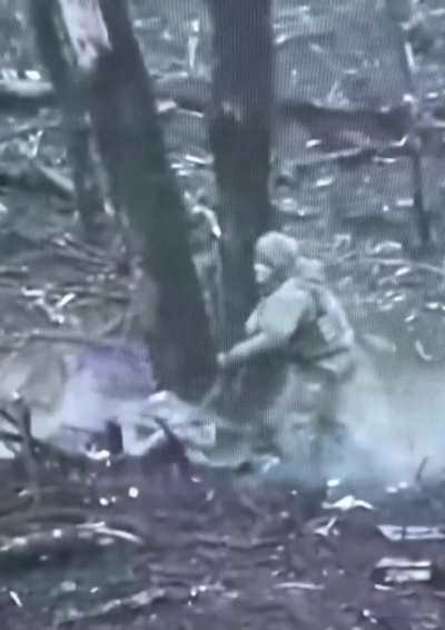Russian soldiers abandon wounded comrade to die in Avdiivka