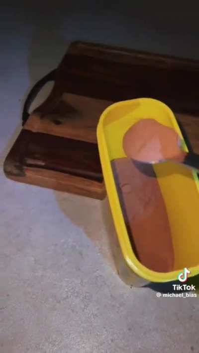 The rotating spoon 