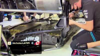 The speed of this mechanic&rsquo;s hand...! Caught this during Russia FP2 footage