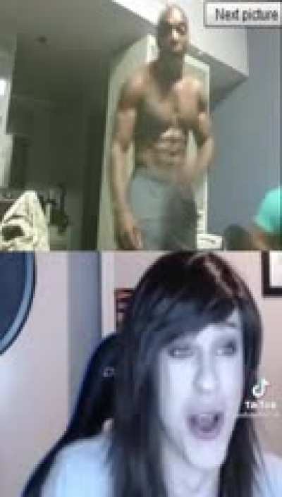 Flexing online