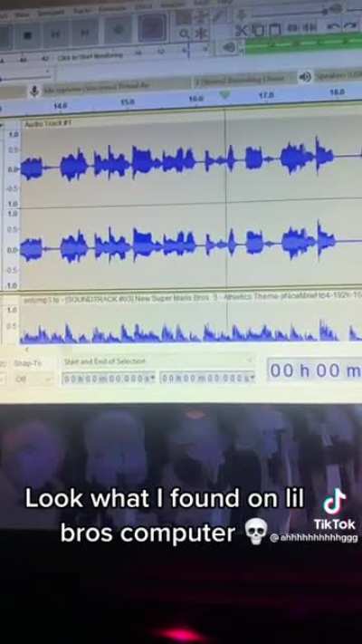 Little brother makes &ldquo;music&rdquo;