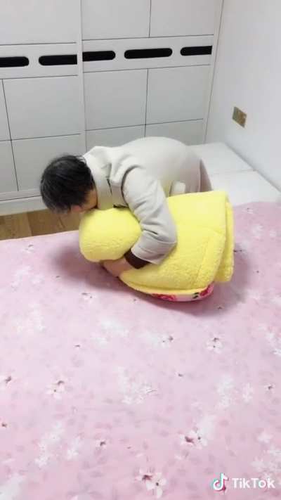 I&rsquo;d probably rip my blanket in the process