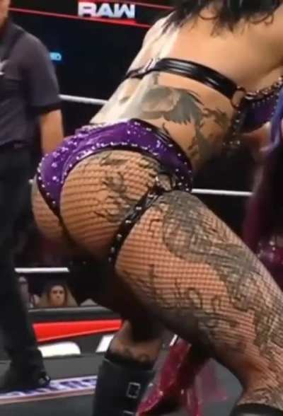 Rhea ripley
