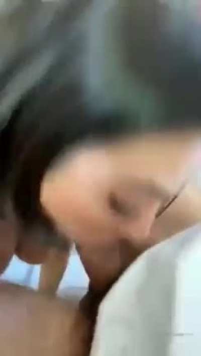 👀