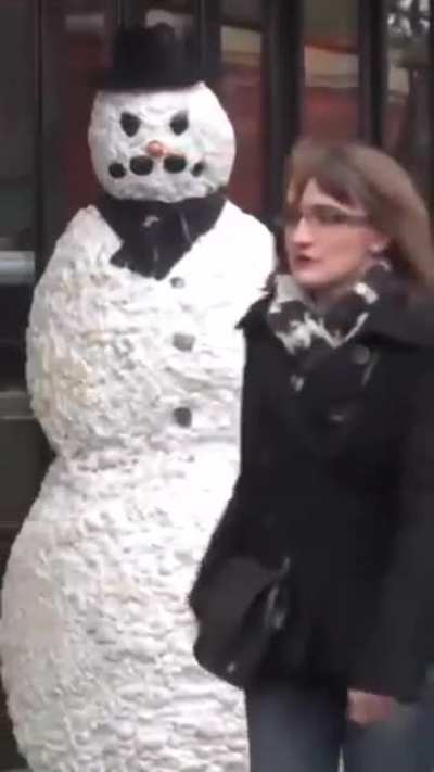 the ol snowman prank