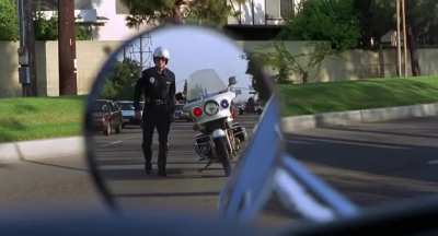 Robert Patrick&rsquo;s cameo in Wayne&rsquo;s World (1992)