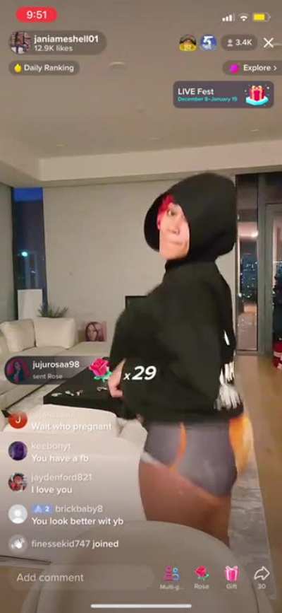 👏