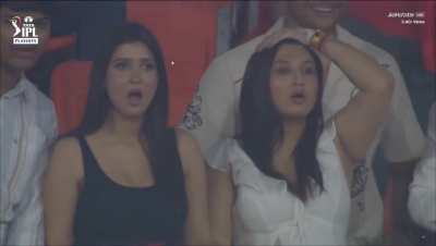 Chxd gaye moment
