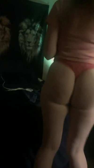 My lil pawg