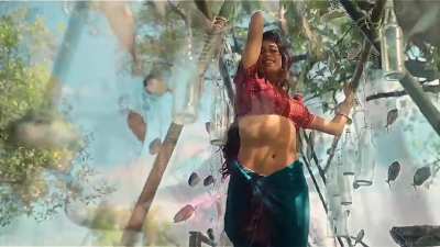 Janhvi Kapoor - sensual edit song "Chuttamalle"