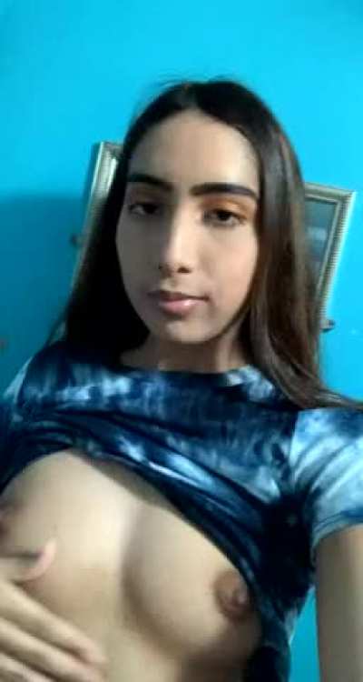 Do petite girls get love here?