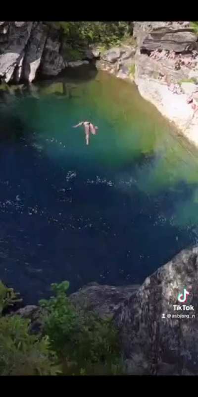Norwegian death diving😵🙅&zwj;♀️