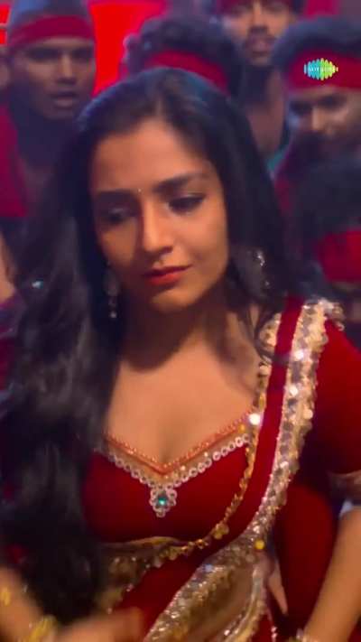 Rajisha Vijayan eye candy visuals from her new song drop