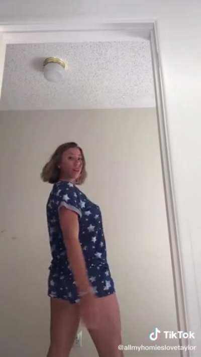 Shaking ass