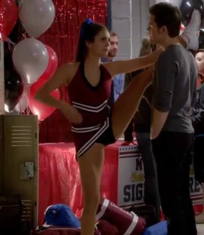 Nina Dobrev