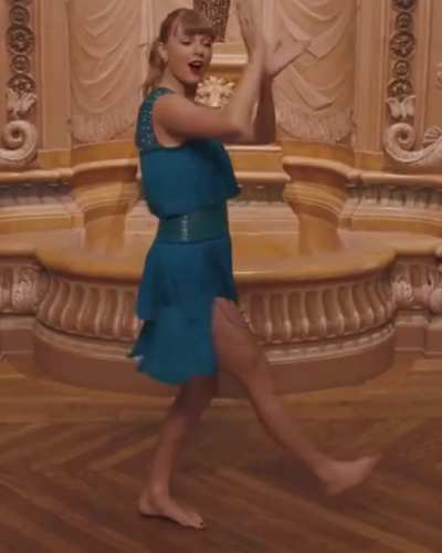 Taylor being leggy