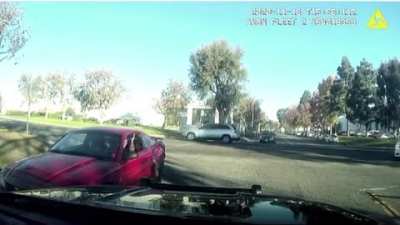 [USA] One donut this cop couldn&rsquo;t resist. Garden Grove PD.