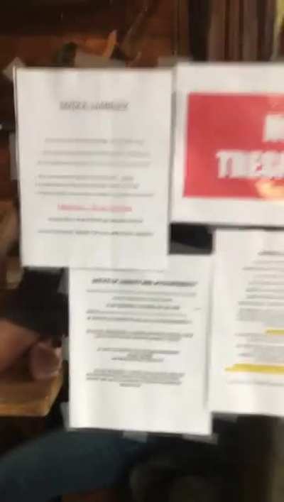Packed restaurant in Vancouver, BC chant "Get out!" at COVID-19 health inspectors