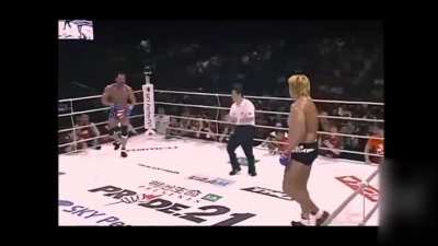 Don Fry 🇺🇸 V 🇯🇵 Yoshihiro Takayama (June 23, 2002) UFC