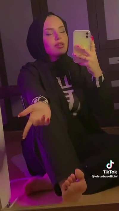 Hijabi