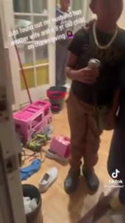 Woman Follows Her Husband On Thanksgiving, Meets His Other Wife &amp;amp; 9 Year Old Kid!