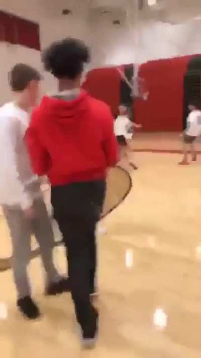 Haven&rsquo;t posted in a while this fight was legit over a volleyball game smh