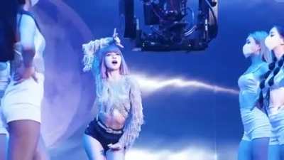 211019 DJ Snake - &lsquo;SG&rsquo; feat. Ozuna, LISA, &amp;amp; Megan Thee Stallion (M/V Behind the Scenes)