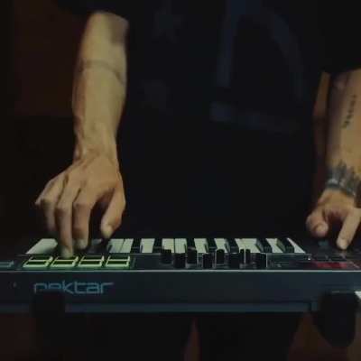 Tutorial de como melhora uma m&uacute;sica em 10000% 👌 kkk