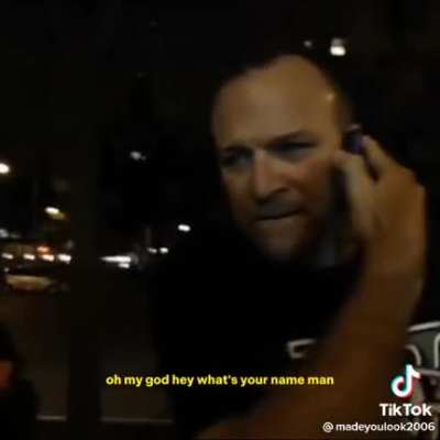 Ned Luke meets a fan and shares some good vibes