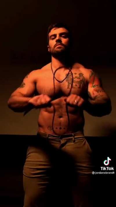 "Daddy Sett ready to punish me because I've been a bad little support"