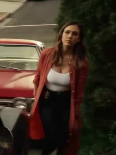 Jessica Alba&rsquo;s milf breasts are so fucking nice.