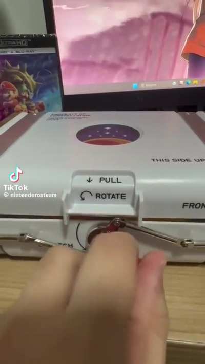 Jumpscare warning